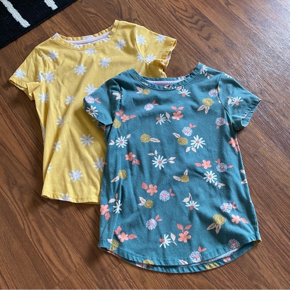 Cat & Jack Other - Lot of 2 girl’s size medium (7/8) Cat & Jack short sleeve floral tops
